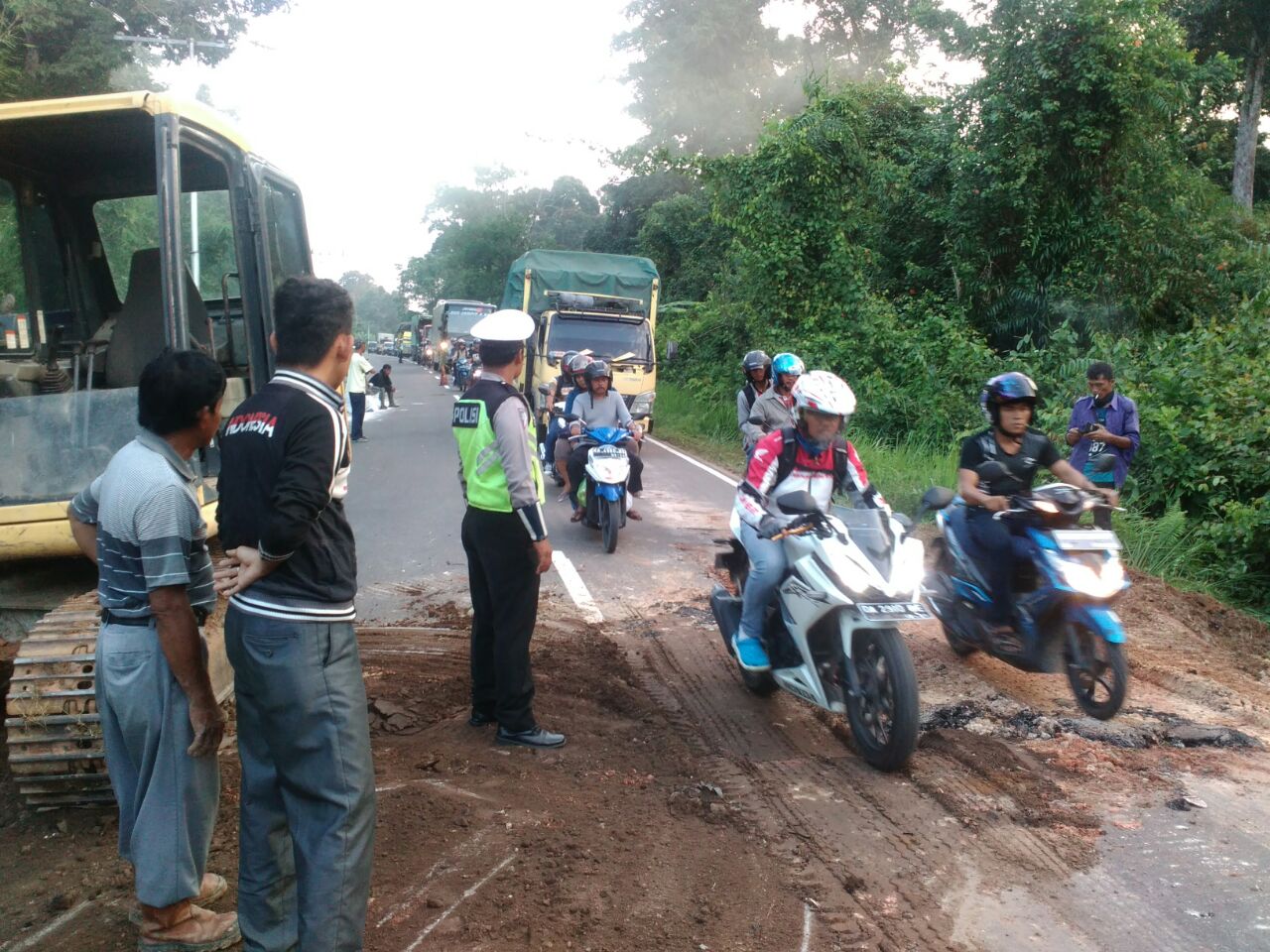  Jalan Kasongan Hampalit Rawan Kecelakaan