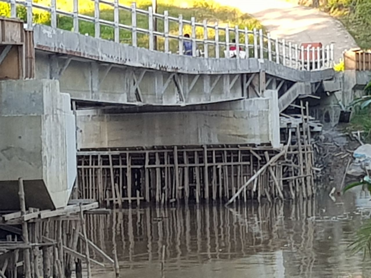  Mantap Bupati Barut Bangun Jembatan 4 Miliar Pakai Uang Pribadi