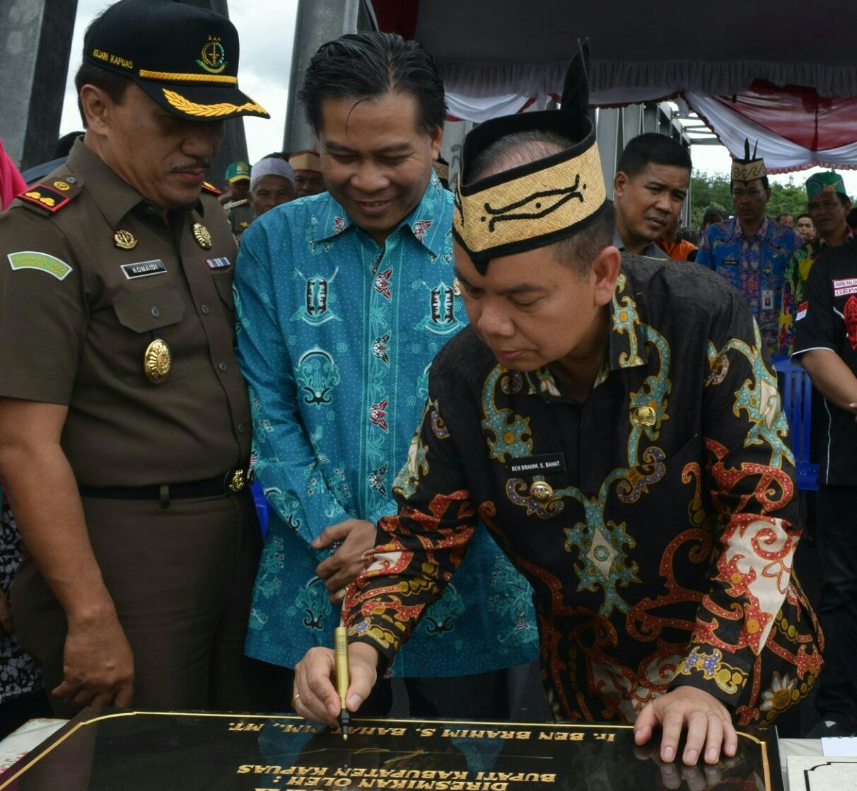  Jembatan Tahuntun Pantar Mandomai Diresmikan Bupati