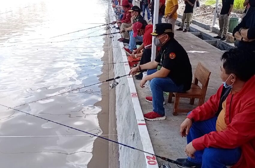  Bangun Soliditas Internal Partai, H. Sugianto Sabran Ikut Lomba Mancing