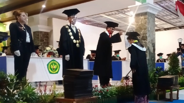  Terapkan Protokol COVID-19, Sebanyak 1.542 Wisudawan Lulusan UPR Ikuti Wisuda Periode Agustus 2020