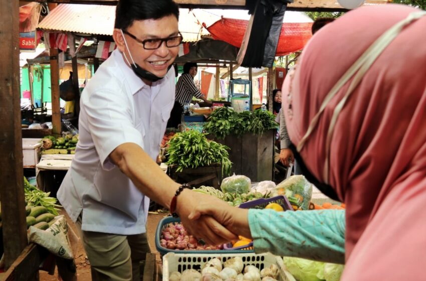 Blusukan ke Pasar Korindo, Pedagang Bersemangat Bertemu Ujang