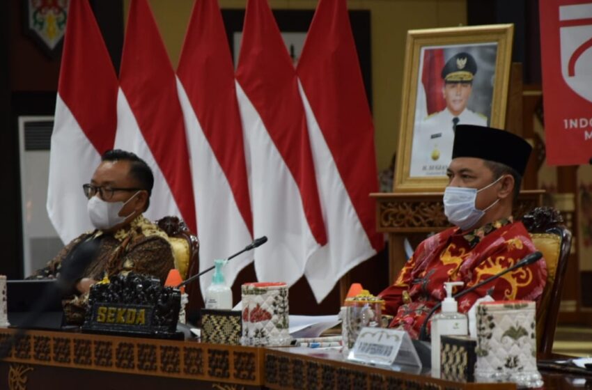  Melalui Sambungan Virtual Sekda Kalteng bersama Presiden RI hadiri Rakornas TPAKD Tahun 2020