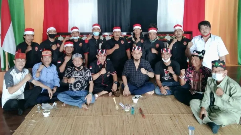 Pemuda Dayak Hendaknya Berperan Aktif dalam Mendorong Kemajuan Pembangunan Daerah