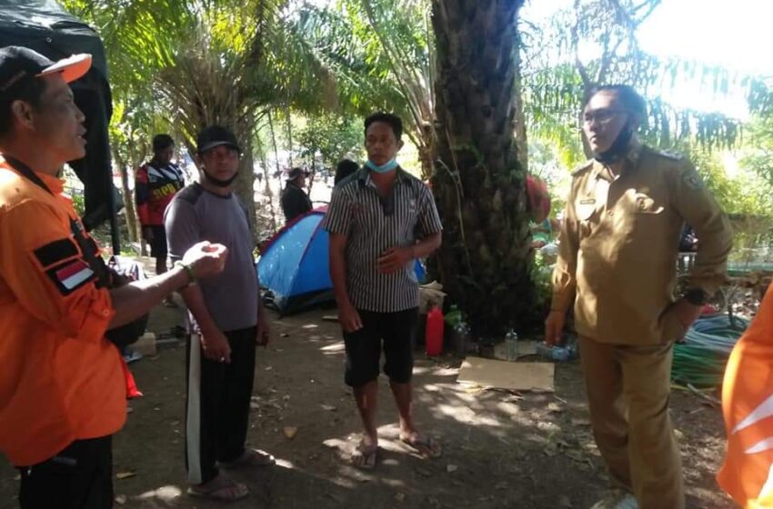  Sunardi N.T Litang Pantau Langsung Kondisi Pengungsi Banjir di Kamipang