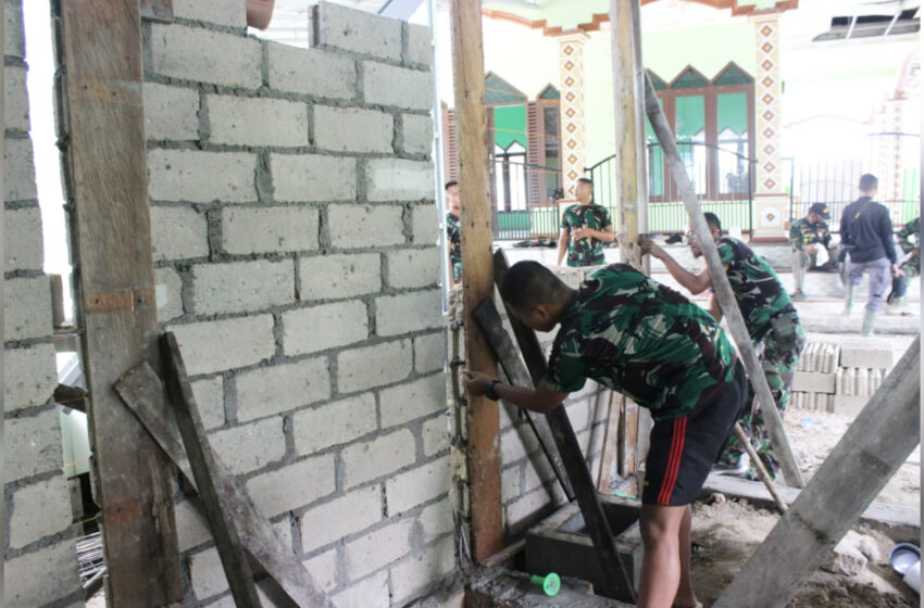  Satgas TMMD : Perbaikan Masjid Al Ikhlas Desa Kampuri Capai 15 Persen