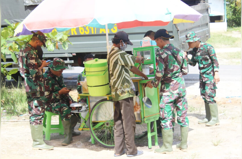  Personel TMMD 112 Borong Dagangan Bakso