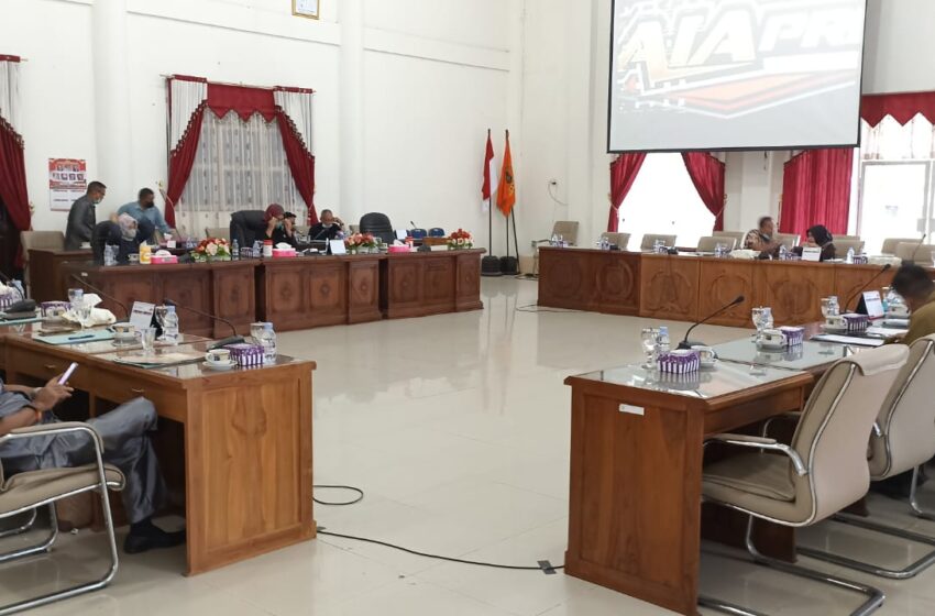  DPRD Barsel Setujui Dua Ranperda Tentang Desa