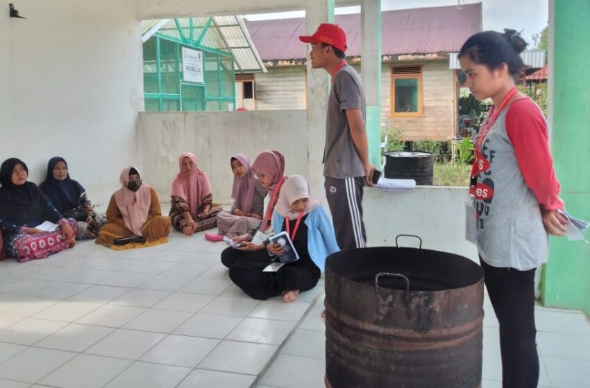  Pengolahan Limbah Padi dan Digital Marketing Program Kerja Mahasiswa KKN Kebangsaan di Desa Pangkoh Hulu