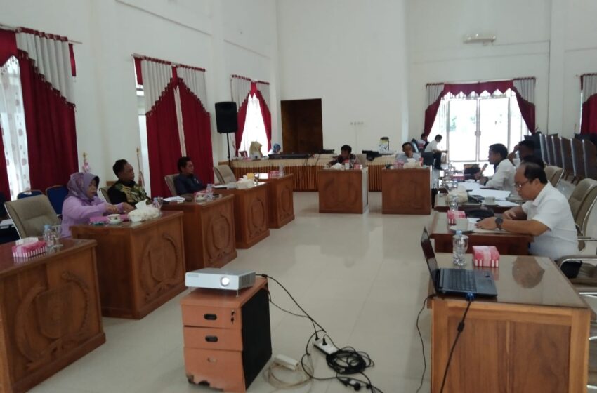  Mengenai Dana Hibah, DPRD dan Pemkab Barsel Gelar Rapat Bersama 
