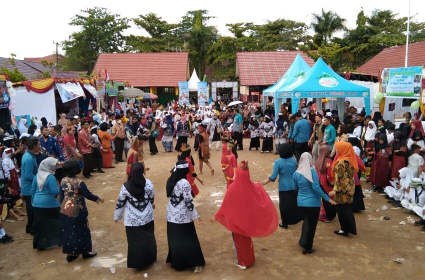  Pentas Seni dan Pameran di Kecamatan Baamang diikuti Ratusan Siswa SD