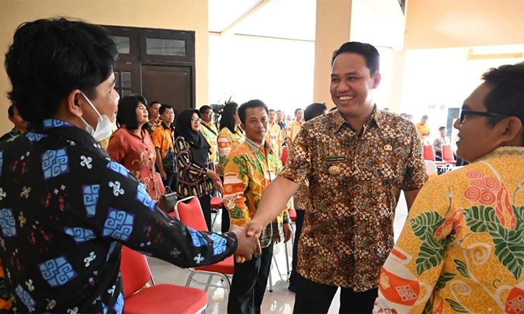  Bupati Undang Mantan Kades Ke Rujab