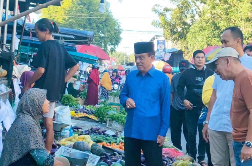  Kunjungi Pasar Besar, Abdul Razak Serap Aspirasi Pedagang