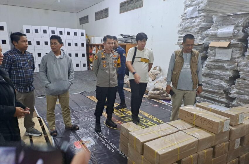  KPU Kobar Terima Ribuan Lembar Surat Suara Pilbup Kobar