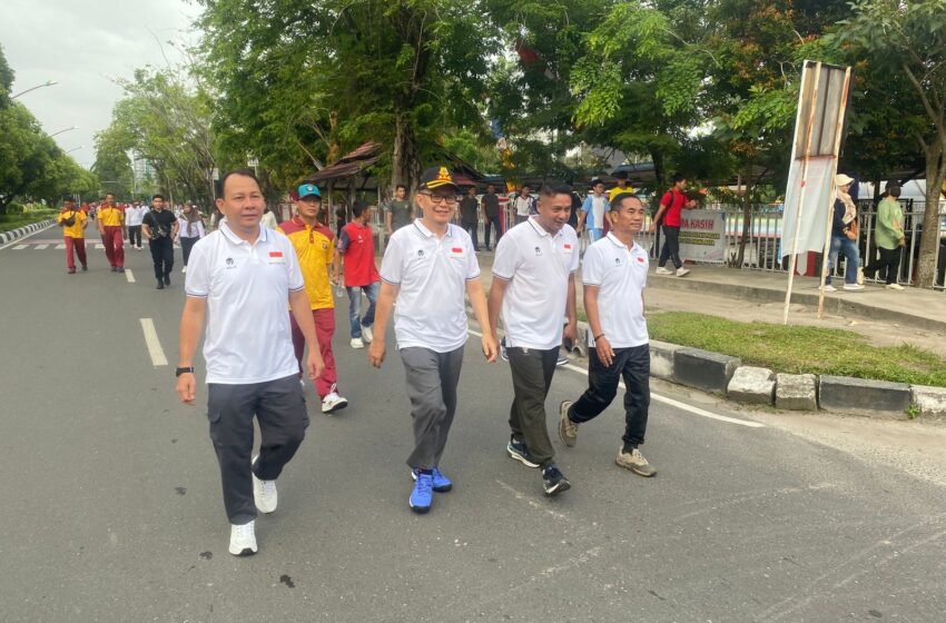  Pj Bupati Sutoyo Hadiri Jalan Santai Dan Silaturahmi Kebangsaan HUT 79 TNI