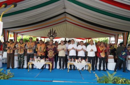 Gelar Adat untuk Zulkifli Hasan, Gubernur Kalteng Punya Program Kejutan 2026